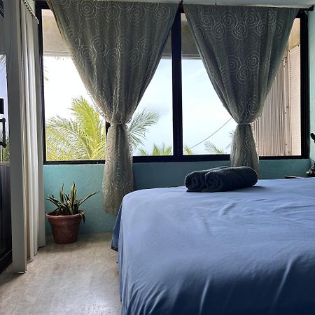 Front Beach Private Room With Shared Bathroom Cancún Exterior foto