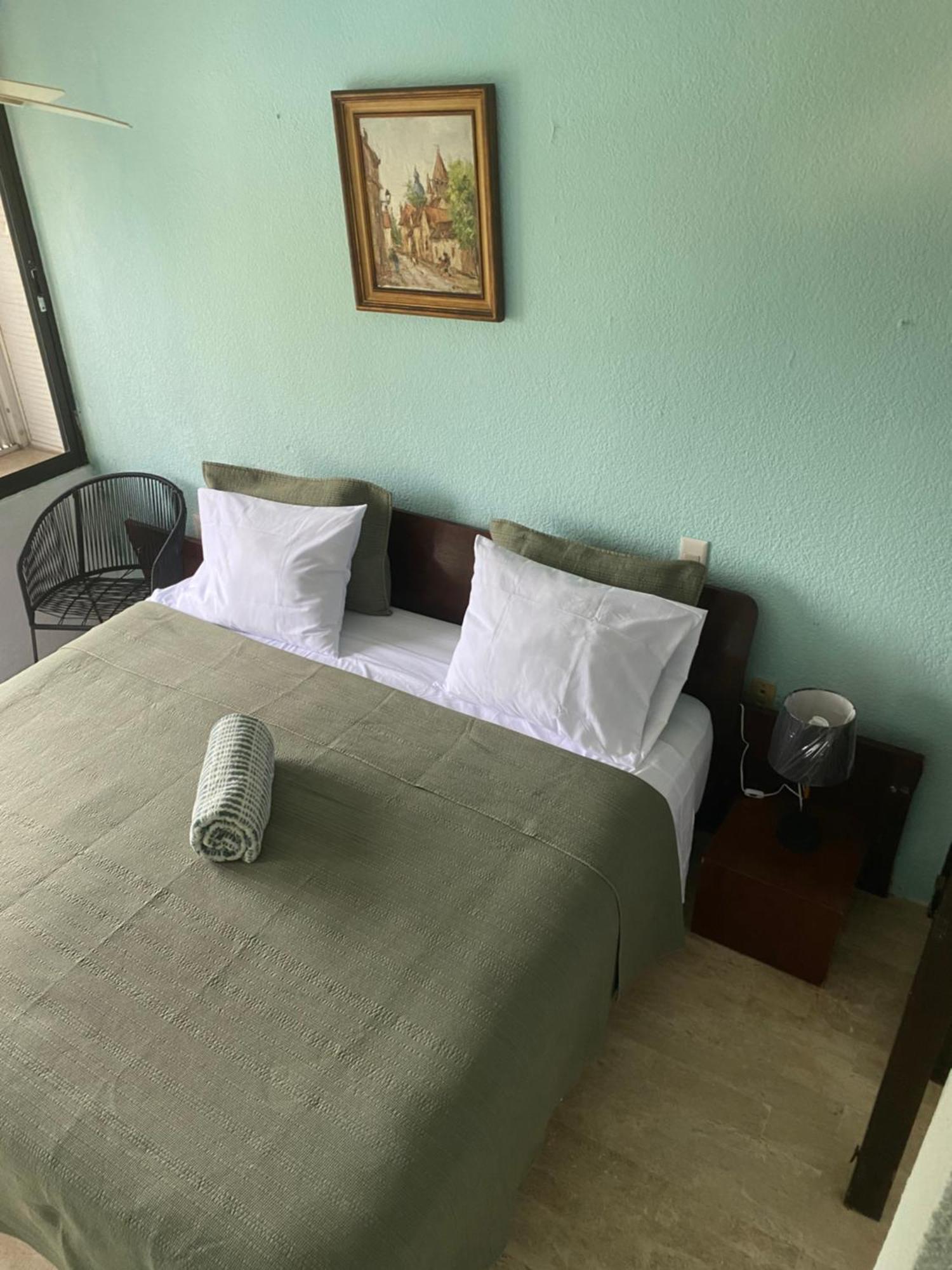 Front Beach Private Room With Shared Bathroom Cancún Exterior foto