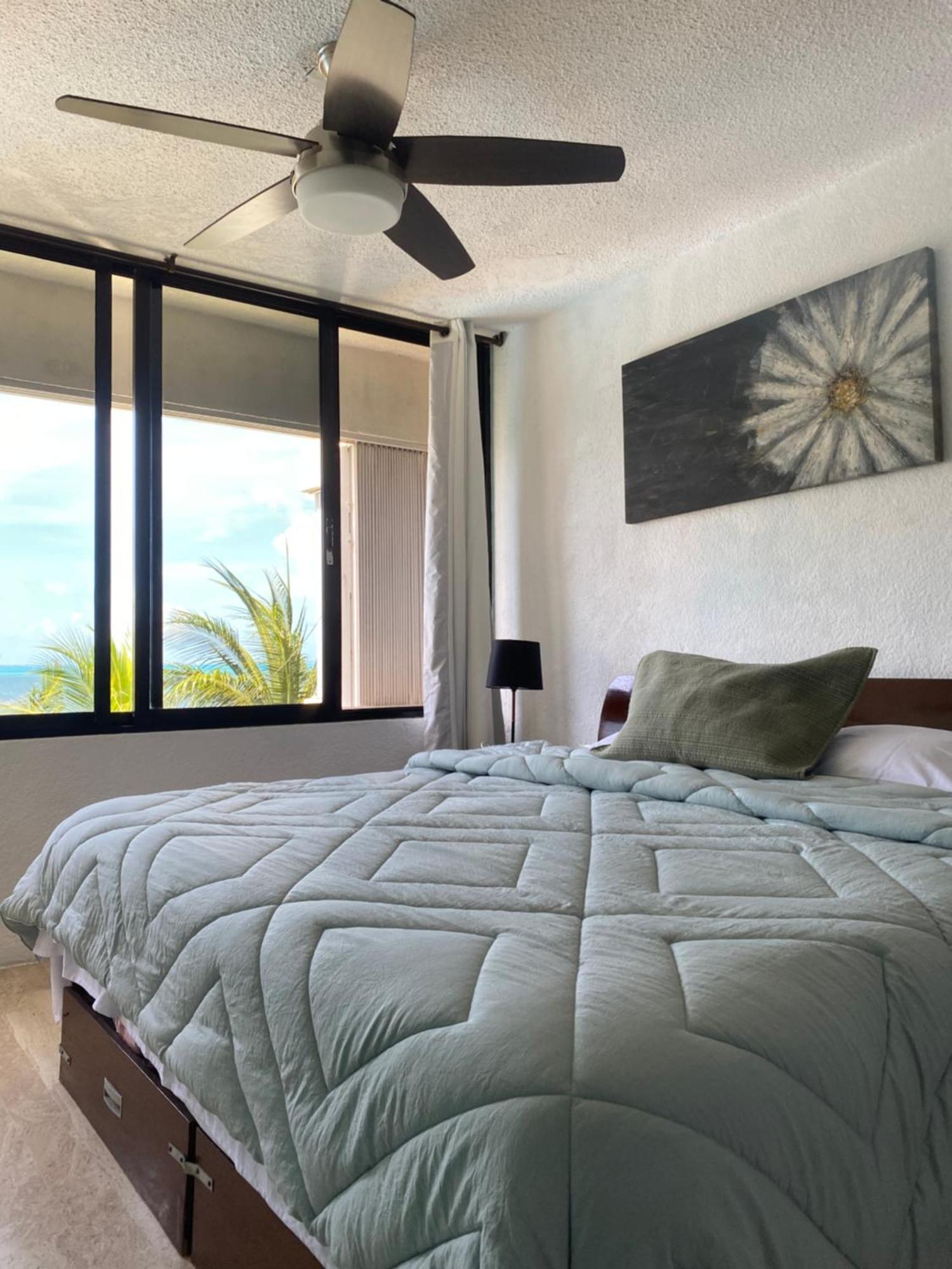 Front Beach Private Room With Shared Bathroom Cancún Exterior foto